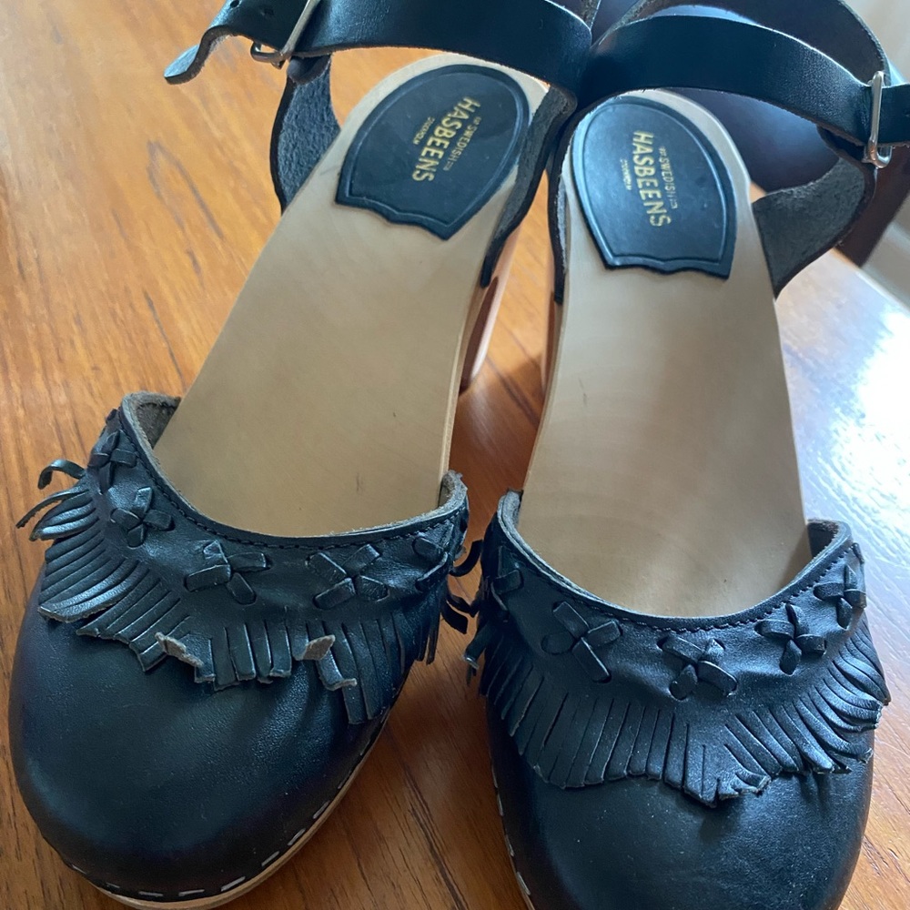 Never worn Swedish hasbeens